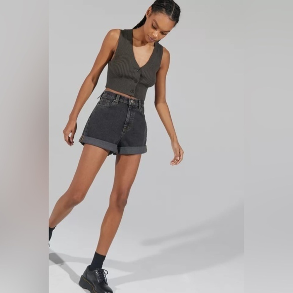 BDG MOM HIGH RISE SHORT
